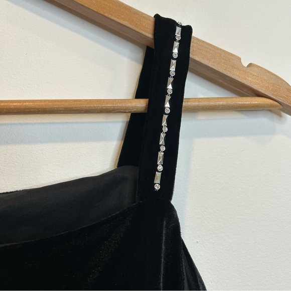 Vintage Mantles Velour Stretch Tank Top Crystal Strap Detail Black - Picture 2 of 6